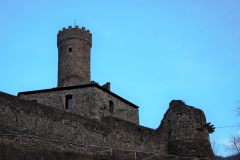 Castello Spinola Campo ligure - Ristrutturazione completa della torre eseguita tramite ristuccatura totale interna con materiali antichi nel rispetto dei vincoli imposti in quanto il castello è considerato Areea di interesse storico e culturale.